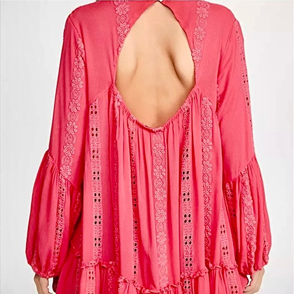 🌈 Beautiful flowy embroidered FP dress - Picture 3 of 3